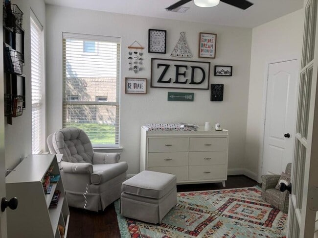 Building Photo - 99 Buck Trail Pl