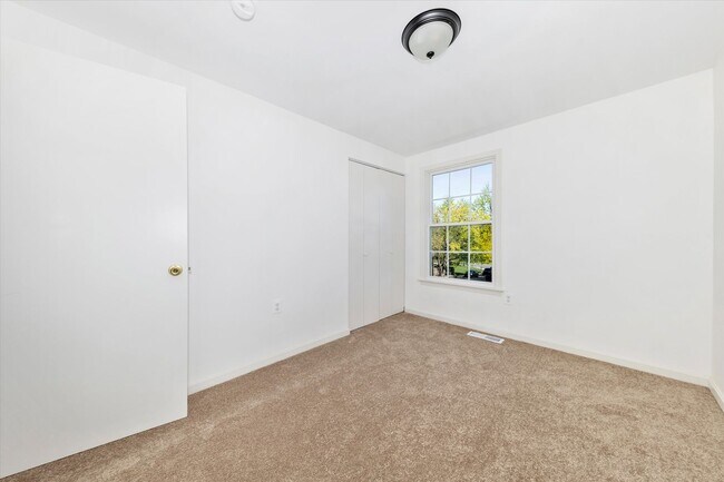 Building Photo - 13303 Country Ridge Dr