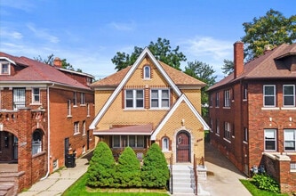 Building Photo - 16554 Fairfield St