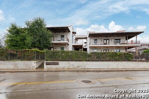 Building Photo - 1542 N Alamo St
