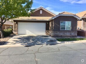 Building Photo - 3-BR Townhome in Fox Cove