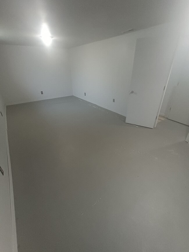 Building Photo - 2765 Bandera Dr