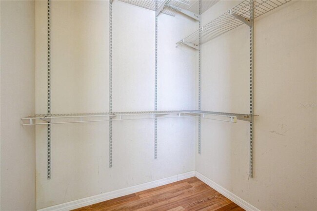 Building Photo - 5621 52nd Ave W