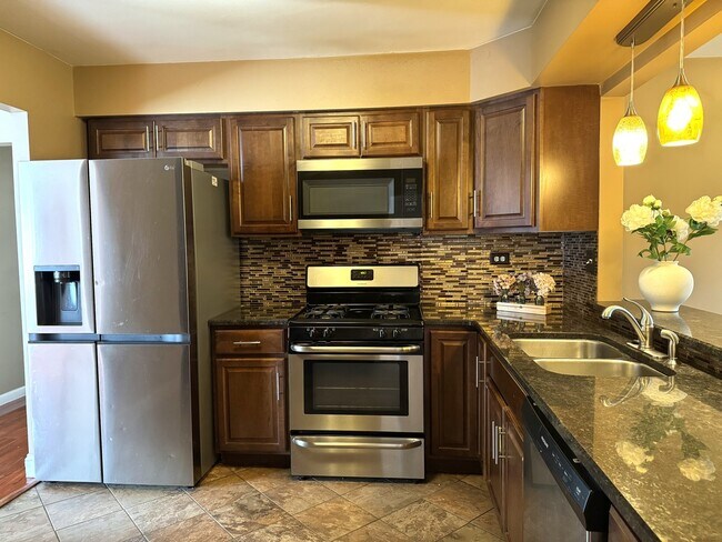 Building Photo - 8113 Norwood Ct