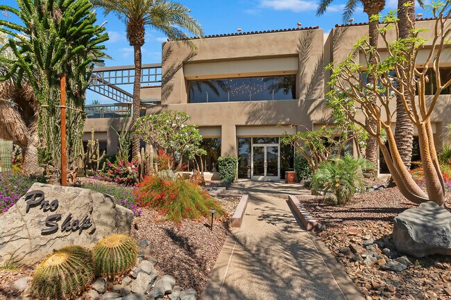Building Photo - 379 Tomahawk Dr
