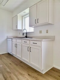 Building Photo - Newly Renovated Farmhouse style unit with ...