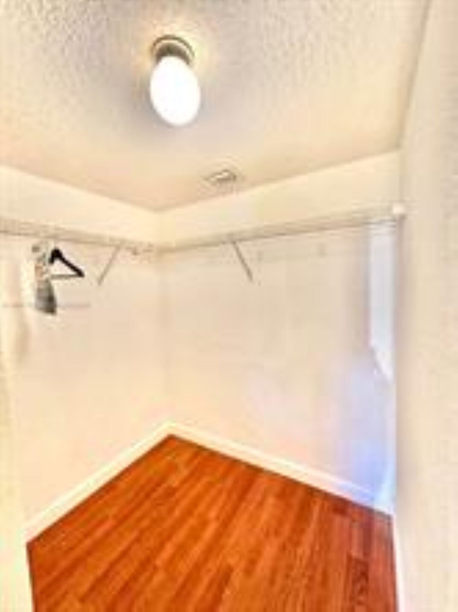 Building Photo - 151 NE 16th Ave