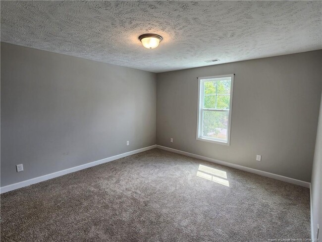 Building Photo - 111 Clearwater Harbor