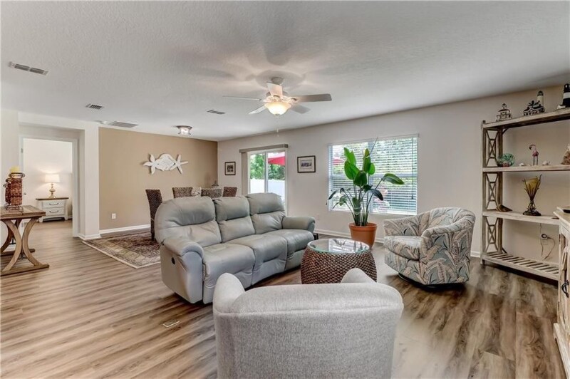 Building Photo - 95124 Timberlake Dr