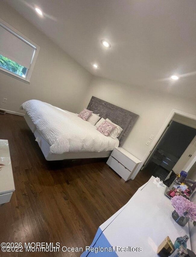 Building Photo - 6 Teabury Ln