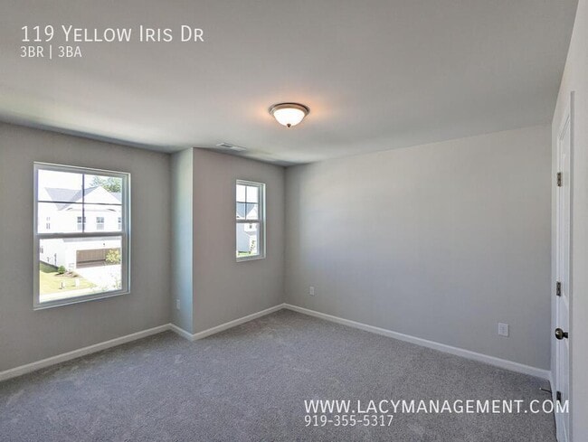 Building Photo - 119 Yellow Iris Dr