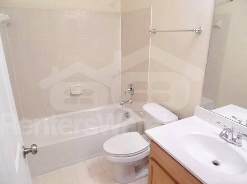 Building Photo - 1612 Hardwick Ct