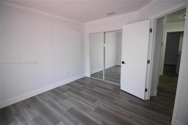 Building Photo - 15239 SW 134th Ct