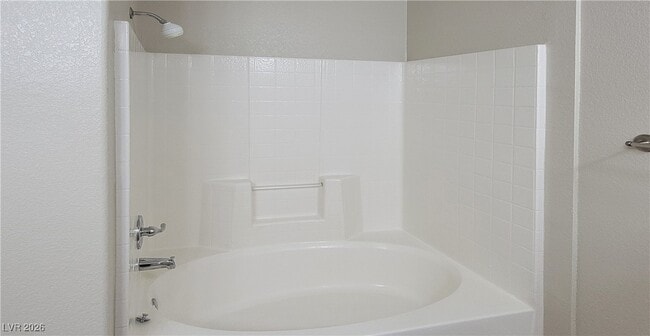 Building Photo - 830 Carnegie St