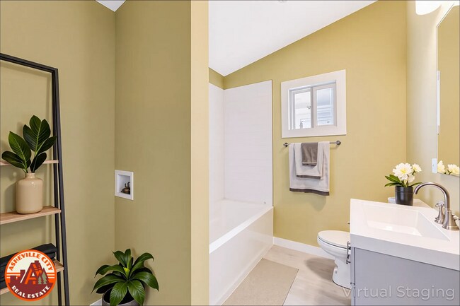 Building Photo - Newly Built Two-Story Home in North Asheville