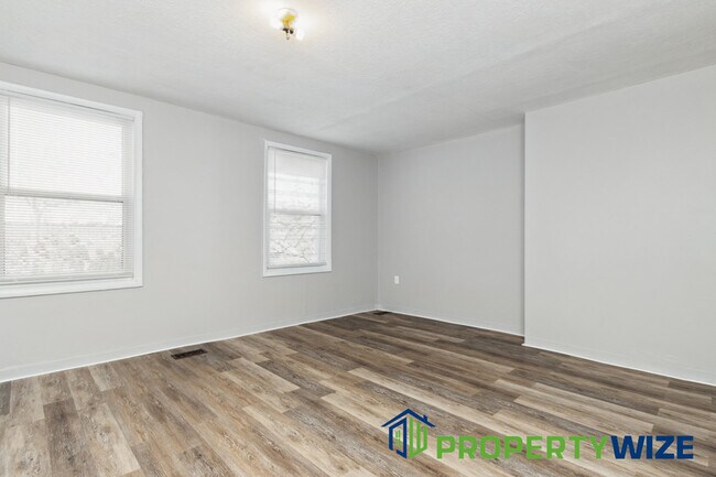 Building Photo - 517 Mosher St