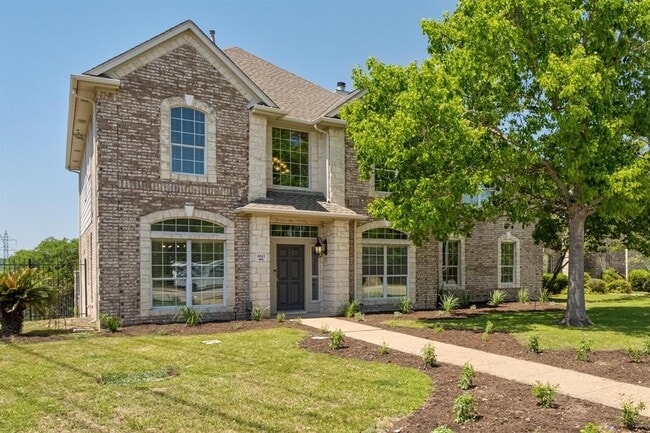 Building Photo - 6611 Yaupon Dr