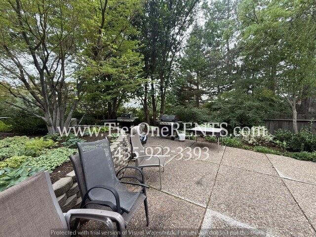 Building Photo - This property offers a NO DEPOSIT option available for qualified renters