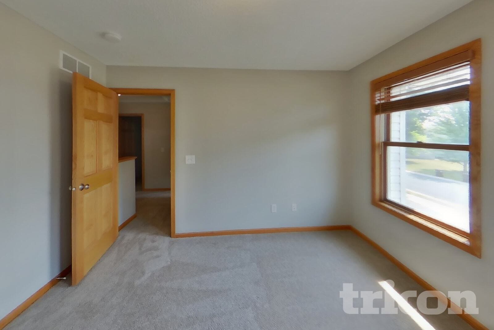 Building Photo - 1230 Varner Way