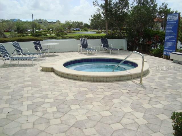 Building Photo - 2333 Feather Sound Dr