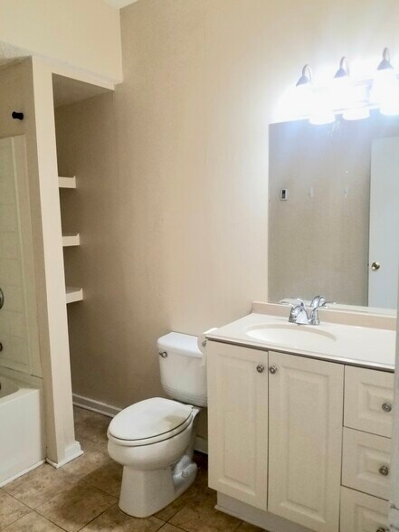 Bathroom - 308 Broad St