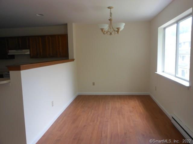 Building Photo - 160 Willow Springs