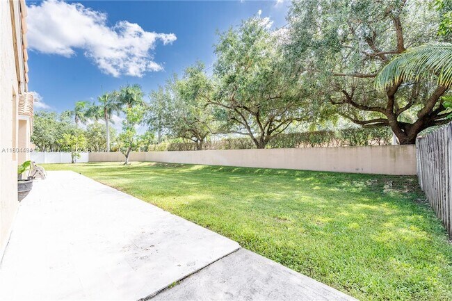 Building Photo - 1840 SW 135th Way