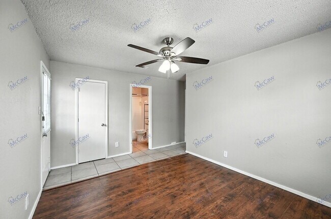 Building Photo - 6176 Vega Dr