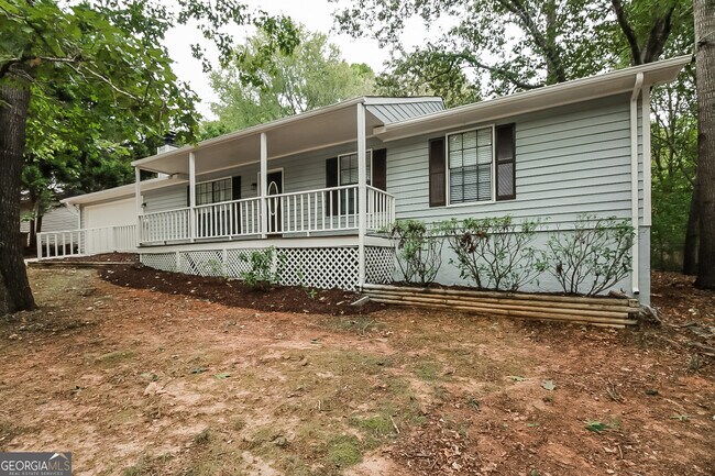 Building Photo - 155 Hunt Ridge Dr