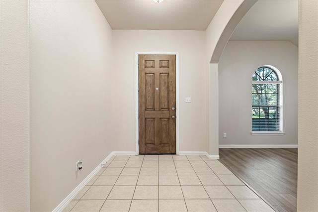Building Photo - 5012 Seashore Ln
