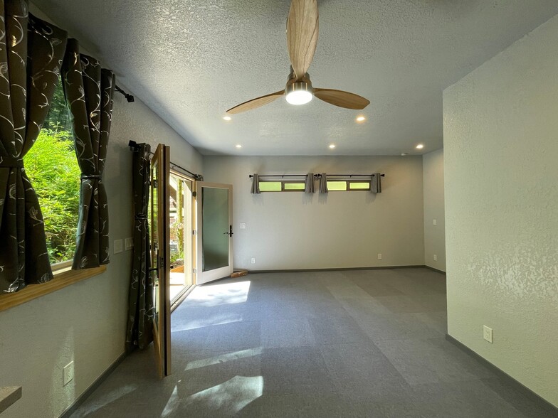 Building Photo - 12570 Mays Canyon Rd