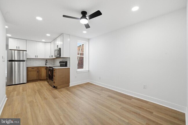 Building Photo - 2109 Tasker St
