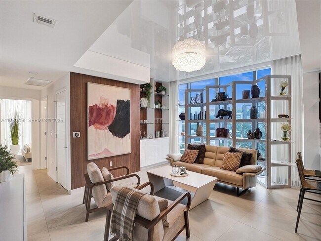 Building Photo - 2200 N Ocean Blvd