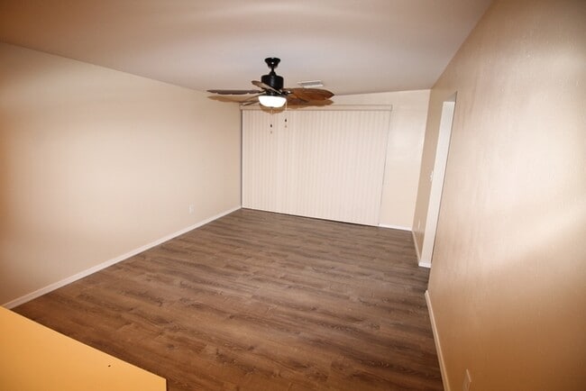 Building Photo - 7932 E Rosewood St