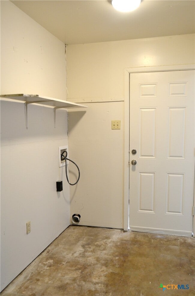 Building Photo - 1501 Bluffdale St