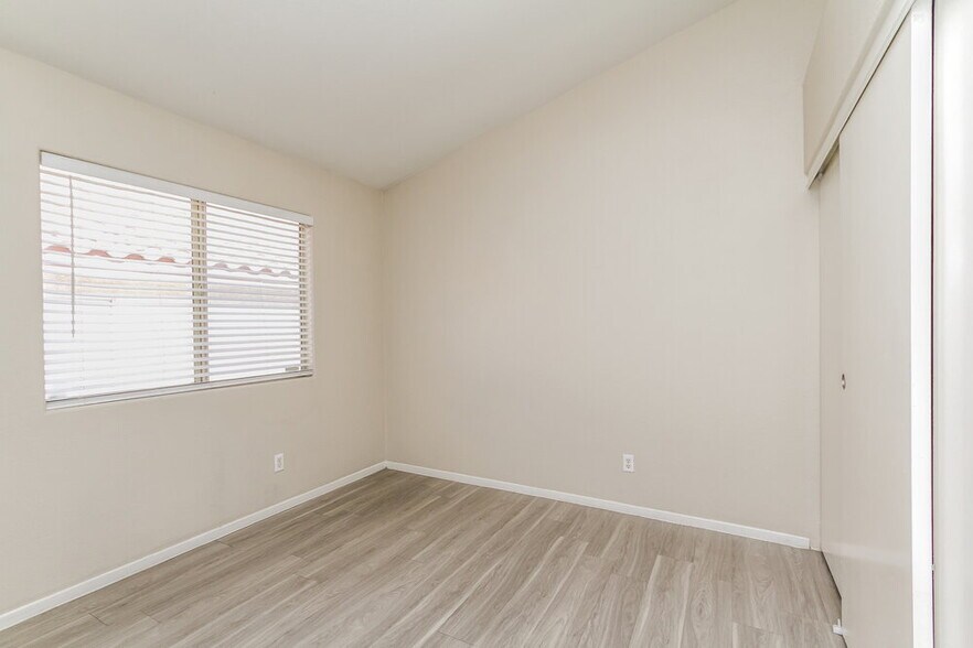 Building Photo - 6376 Venus Vale Ct