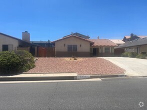 Building Photo - Charming 3-Bedroom in Spring Valley Lake