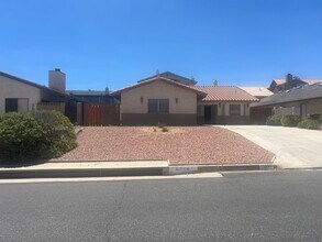 Building Photo - Charming 3-Bedroom in Spring Valley Lake