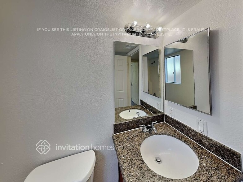 Building Photo - 11320 N 82nd Ave