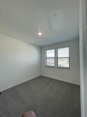 Building Photo - 516 Parkside Dr