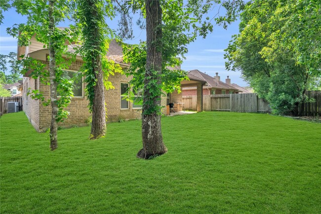 Building Photo - 2450 Garden Shadow Dr