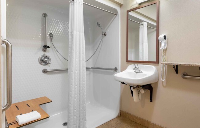 Building Photo - Furnished Studio-Bartlesville - Hwy 75