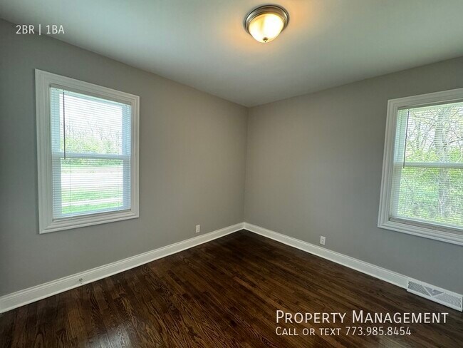 Building Photo - Alsip Area Completely Updated Ranch House ...