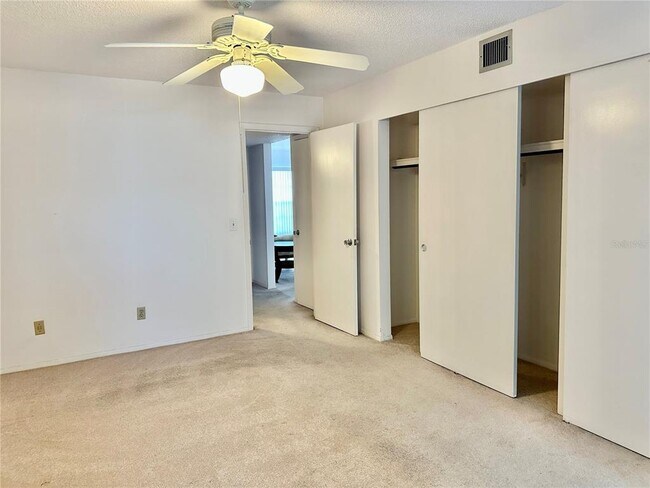 Building Photo - 2359 Finlandia Ln