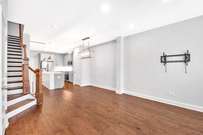 Building Photo - 526 Morrows Turnout Way