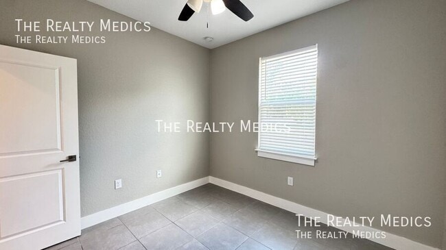 Building Photo - 56 Cordona Dr