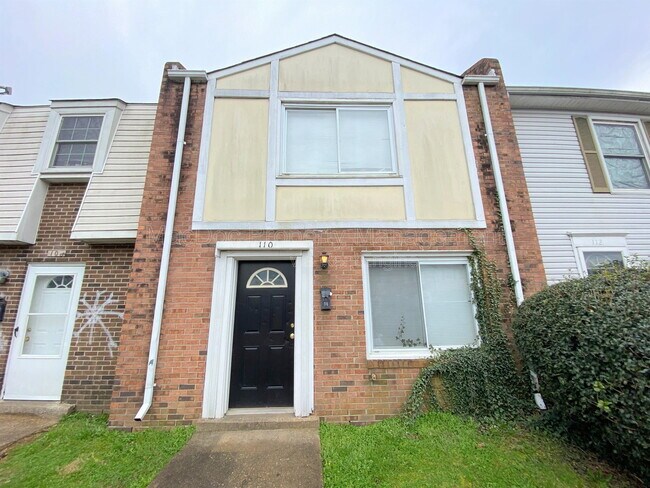 Building Photo - 110 Hughey Ct