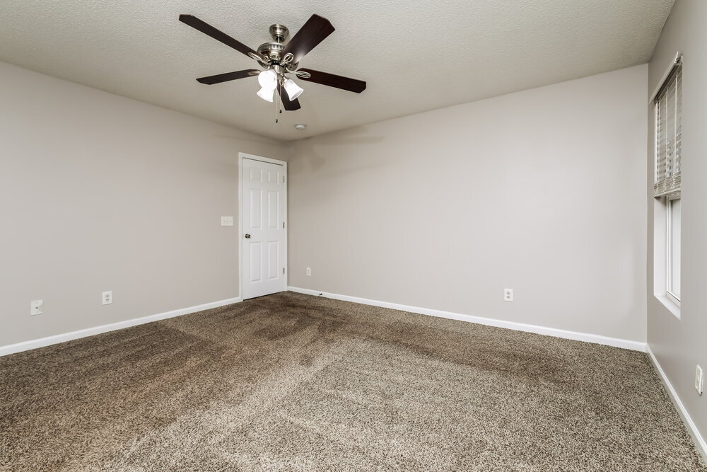 Building Photo - 21 Valleyfield Dr