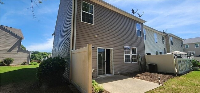 Building Photo - 413 Windstone Trail