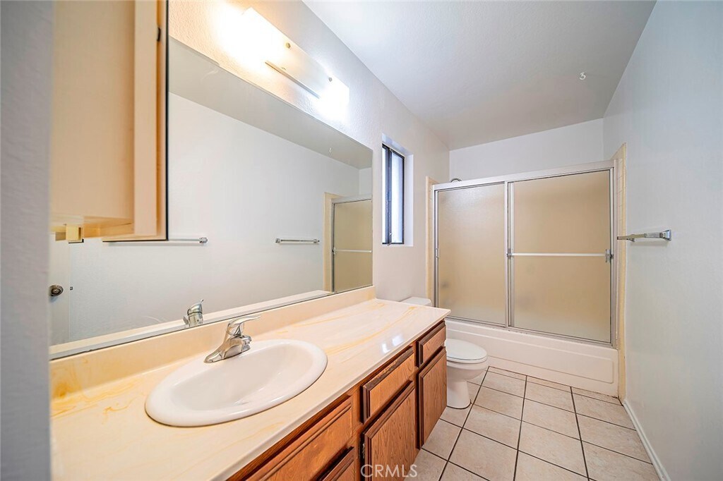 Building Photo - 5166 Dunbar Dr